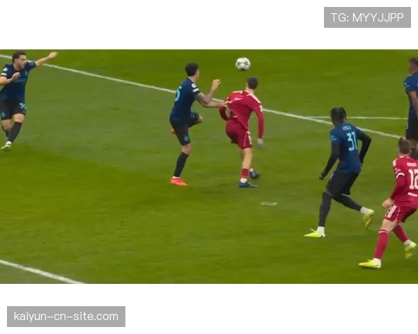 天空体育盘点本轮英超四大争议判罚 多名主帅强烈不满VAR表现