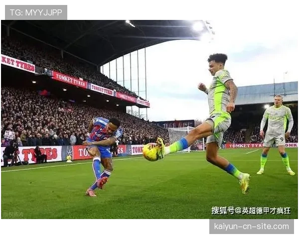 欧冠新赛制下英超领跑 欧战积分榜持续扩大优势